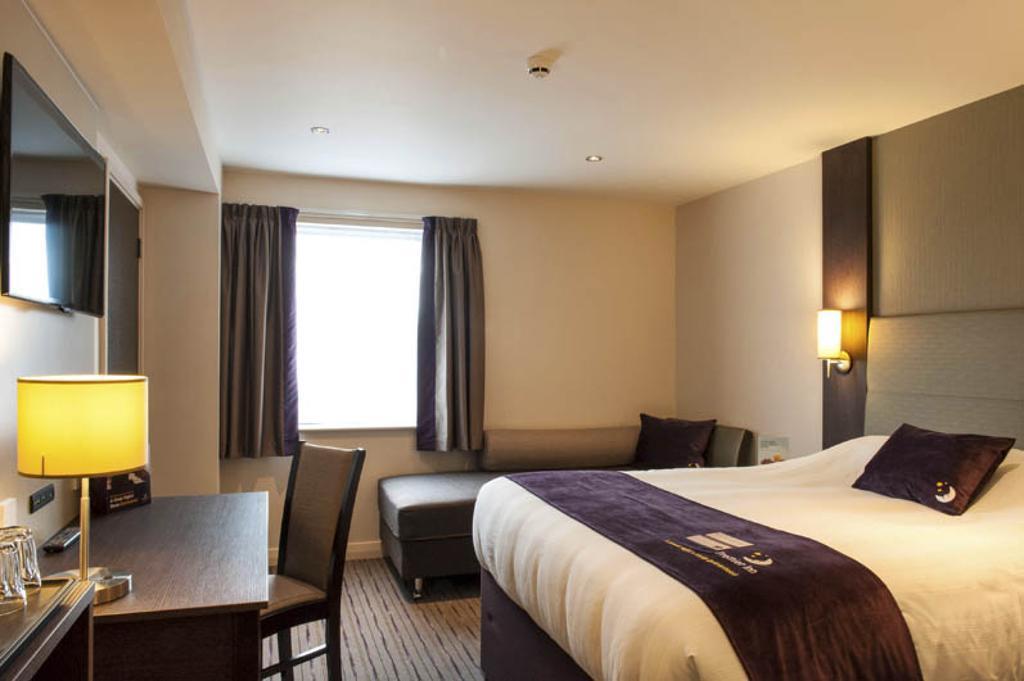 Premier Inn London City - Aldgate Dış mekan fotoğraf